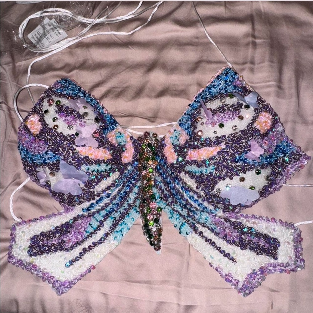 Akira Butterfly top - One size ties in the back